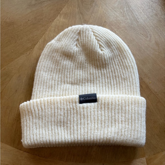 Columbia Ivory Knit Hat - Picture 2 of 3
